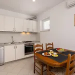 Paladin Apartment *