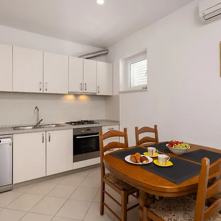 Paladin - Apartments & Private Parking Apartment *
